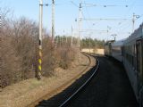 02.03.2011 - Sadská: 163.068-0 čeká na průjezd protijedoucího Os 15872/8616 Nymburk hl.n. - Praha Masarykovo n.(foto z R 857) © PhDr. Zbyněk Zlinský