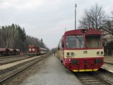 15.03.2011 - Žďárec u Sk.: 742.100-1 na R 1211 a 814.074-1/914.074-0 + 810.056-2 jako Os 5306/15383/15316 © PhDr. Zbyněk Zlinský