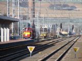 Nové Mesto nad Váhom – predzvestníky na rýchlosť 120 km/h dávajú tušiť, že koridor tu zatiaľ končí, 24.3.2011 © Ing. Marko Engler