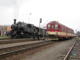 02.04.2011 - Frenštát pod Radhoštěm: 423 041 a 842 010 © Karel Furiš