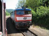 03.07.2010 - Ostružná: z idúceho Sp 1703 sme tu zazreli aj 749.265 s dvojicou vozňov PKP na víkendovom Sp 1803 © Martin Hajtmanský