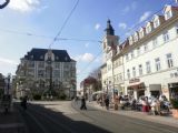 Tramvajová trať v ulici Anger se rozděluje do dvou jednosměrných ulic. © Jiří Mazal, 2.4.2011