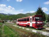 Motoráčik v dioráme muránskych skál je pastvou pre oči. 26.4.2011. © Marek Rychnavský.