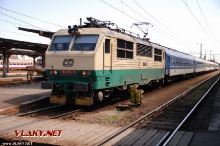 Oslava Dne vítězství v pietní připomínce porážky - nebo naopak?