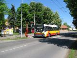 07.05.2011 - Hradec Král.-Sl. Před.: trolejbus č. 44 linky 3 zastavil u nádraží © PhDr. Zbyněk Zlinský