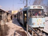 Sarajevo: jedna z originálních tramvají typu K2YU stojí na nástupní stanici v Ilidži. 8.3.2011 © Jan Přikryl