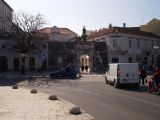 Trogir: historická severní brána na vstupu do centra od autobusového nádraží. 10.3.2011 @ Jan Přikryl