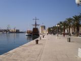 Trogir: nábřežní promenáda Riva. 10.3.2011 @ Jan Přikryl