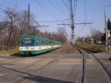 Budapešť: souprava HÉVu opouští stanici Cinkota a míří do Csomoru. 12.3.2011 © Jan Přikryl