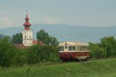 Singrovka s kostolnou vežou v Harichovciach, 21.5. 2011, © Ing. Igor Molnár