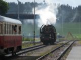 24.06.2011 - Ždírec nad Doubravou: 475.179 nastupuje na soupravu Bam 5107 + Bam 5110 + Bam 5130 pro zvláštní vlak do Havlíčkova Brodu © PhDr. Zbyněk Zlinský