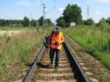 12.07.2011 - Hradec Králové, trať 031: Karel pokračuje od přejezdu u Hornbachu v pouti po trati © PhDr. Zbyněk Zlinský