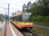 Wörth: Obousměrná ''tramvaj'' dopravce KVG starší série stojí na konečné linky S5 Badepark. 28.4.2011 © Jan Přikryl