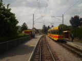 Souprava klasických tramvají z 80. let dopravce BLT stojí v zastávce Witterswil a míří do Rodersdorfu. 29.4.2011 © Jan Přikryl