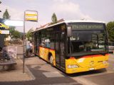 Autobus MB Citaro regionálního provedení dopravce Postauto ukončil svou jízdu v zastávce Hochwald, Dorfzentrum. 29.4.2011 © Jan Přikryl