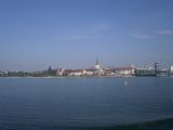 Pohled na historické centrum města Friedrichshafen z vln Bodamského jezera. 30.4.2011 © Jan Přikryl