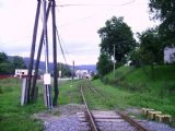 13.8.2011, priecestie č. 4 - Historický vláčik smer Turzovka sa vzdiaľuje a vchádza na železničné priecestie č. 3 © Štefánia Pajerová