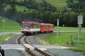 Osobný vlak sa vydáva na 53 km dlhú cestu malebným údolím (24.7.2011) © Ing. Michal Tvrdý