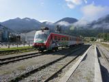 Motorová jednotka Fiat řady 813-108 SŽ přijíždí do Bohinjské Bistrice na osobním vlaku z Nové Gorice	3.7.2011© Jiří Mazal