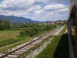 Bohinjska proga: trať lokálky do Ajdovščiny krátce za odbočnou stanicí Prvačina	3.7.2011	© Jan Přikryl