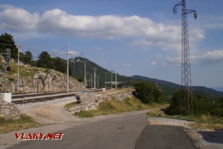 … a konečně prázdná stanice Meja	4.7.2011	© Jan Přikryl