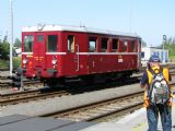 17.09.2011 - Suchdol nad Odrou: M 131.1443 objíždí svůj přívěšák a Karel zavazí © PhDr. Zbyněk Zlinský