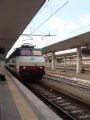 15.08.2011 - Savona: IC 663 do Milano Centrale na čele s rušňom E444-098 prichádza k nástupišťu © Martin Kóňa