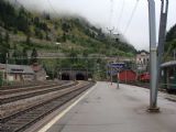 15.08.2011 - Švajčiarsko: Upršané počasie v železničnej stanici Göschenen © Martin Kóňa