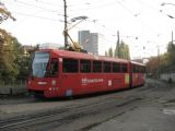 Osmička naopak práve na hlavnú stanicu prichádza, 31.10.2011, Bratislava © Marek L.Guspan