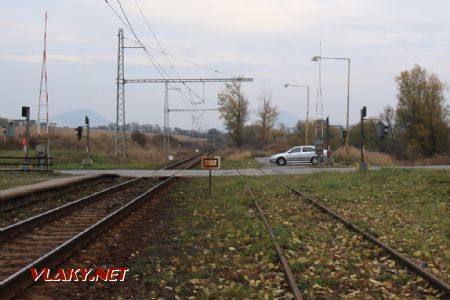 Priecestie a trať smer Prešov; 29.10.2011 © Miroslav Sekela