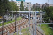 Zoetermeer: místo odbočení obou tramvajových linek Randstadrailu u zastávky Centrum-West, vlevo linka 4, vpravo linka 3	. 17.8.2011	 © Lukáš Uhlíř