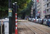 Brusel: tramvajová trať v aleji uprostřed bulváru Avenue Louise/Louizalaan od zastávky linky 94 Legrand	. 21.8.2011	 © Lukáš Uhlíř