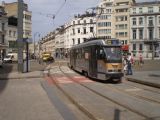 Brusel: klasická tramvaj BN v novém nátru projíždí na jižní verzi linky 94 Place Stéphanie/Stephanieplaats a míří do centra města	. 21.8.2011	 © Jan Přikryl