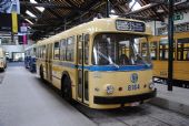 Brusel: autobus ev.č. 8164 z přelomu 60. a 70. let je jedním z nejnovějších exponátů tramvajového muzea	. 21.8.2011	 © Lukáš Uhlíř