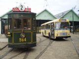 Brusel: historická tramvaj a autobus čekají před tramvajovým muzeem na odjezd nostalgických linek	. 21.8.2011	 © Jan Přikryl