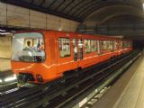 Lyon: jednotka automatického metra typu MPL 85 před odjezdem z konečné linky D Gare de Vaise	. 22.8.2011	 © Jan Přikryl