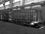 1934 - Škodovy závody Plzeň: stavba motorového vozu © archiv Škoda Plzeň