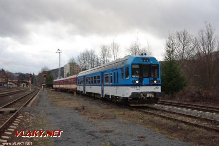 29.12.2011 - Železný Brod: 843.016, R 991 © Václav Vyskočil