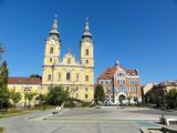 Miskolc: katolický kostel na náměstí Hösök tere	1.10.2011	. © Jiří Mazal