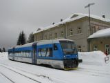 21.01.2012 - Kořenov: 840.001-2 už jako Os 16222 do Tanvaldu a Liberce © PhDr. Zbyněk Zlinský