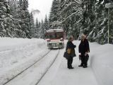 21.01.2012 - Harrachov: 810.543-3 jako Os 25453 Harrachov - Jelenia Góra a střídání jeho strojvedoucích © PhDr. Zbyněk Zlinský