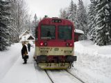 21.01.2012 - Harrachov: 843.018-3 + 943.009-1 na Os 16228 do Liberce © PhDr. Zbyněk Zlinský