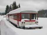 21.01.2012 - Kořenov: 810.499-4 a 011.406-6, v pozadí 840.011-1 čeká před výhybkou (foto z Os 16228) © PhDr. Zbyněk Zlinský