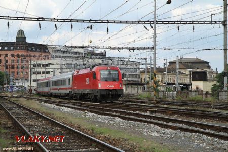 Keďže v Brne nebol čas na fotenie, tak aspoň spomienka z predchádzajúceho výletu – EX 173 Vindobona. Brno hlavní nádraží, 12.6.2011 © Ing. Michal Tvrdý