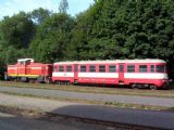 16.08.2003 - Tanvald: 715.001-4 (T 426.001) s přípojným vozem 020.129-3 © PhDr. Zbyněk Zlinský