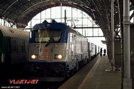 09.02.2012 - Praha hl. n.: 380.016, Ex 570 ZDENĚK FIBICH © Jiří Řechka