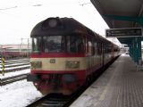 16.02.2005 - Hradec Králové hl.n.: odstavený vůz 852.009-0 (asi od Os z Jičína) © PhDr. Zbyněk Zlinský