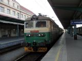 20.03.2005 - Hradec Králové hl.n.: 130.003-7 v čele Os 5243 do Chocně © PhDr. Zbyněk Zlinský