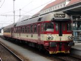 24.03.2005 - Hradec Králové hl.n.: 854.020-5 pro příjezdu Sp 1781 z Trutnova © PhDr. Zbyněk Zlinský