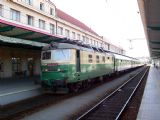 29.06.2005 - Hradec Králové hl.n.: 130.017-7 v čele R 973 do Brna © PhDr. Zbyněk Zlinský